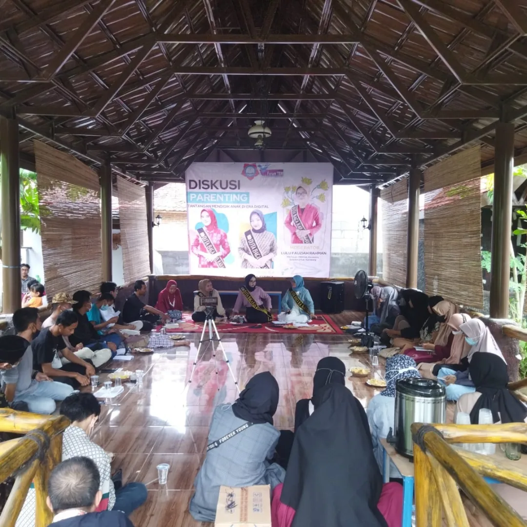 Safari Literasi: Diskusi Parenting "Tantangan Mendidik Anak di Era Digital"